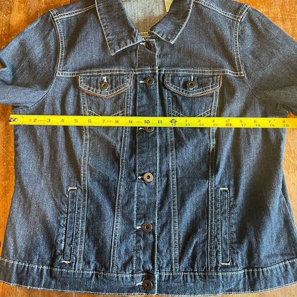 NWOT Laura Ashley Denim Jacket - Petite size medium (tag says L) - Picture 4 of 6